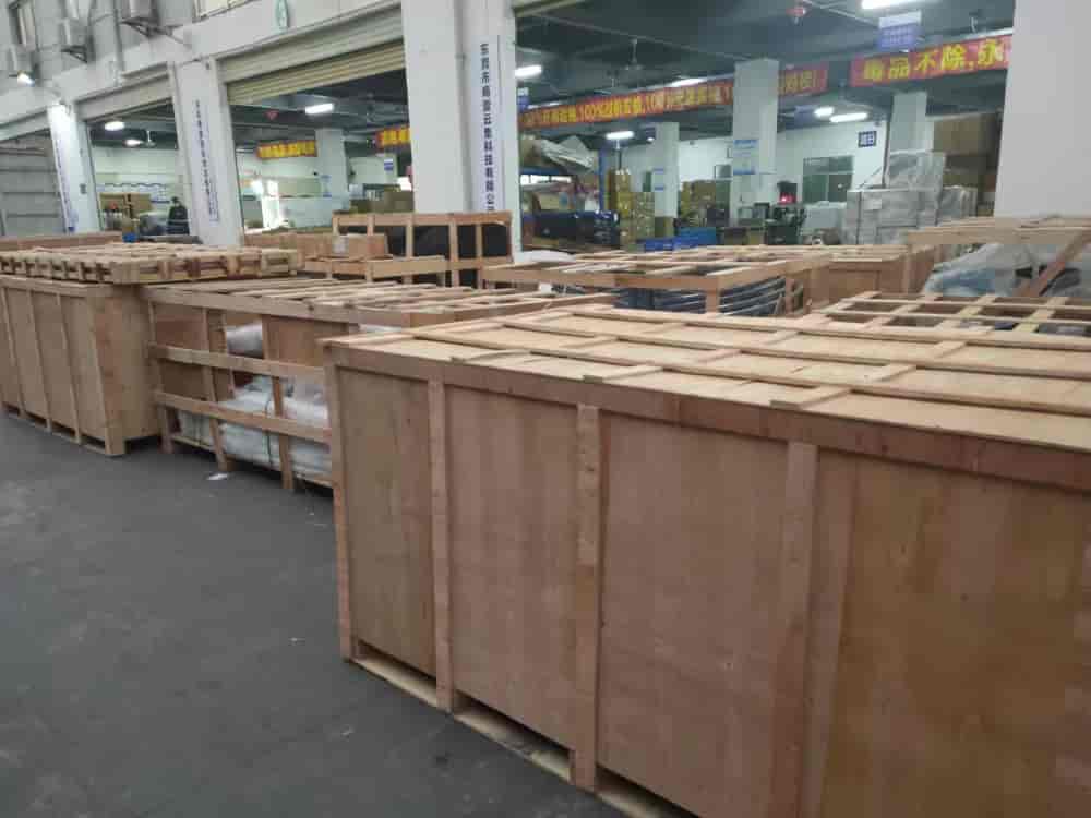 越南专线_胡志明工业区直达_原材料运输_双清包税